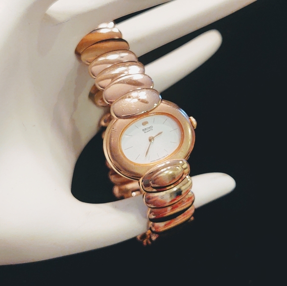 🌹💛VINTAGE ROSE GOLD WATCH💛🌹 - Picture 3 of 7